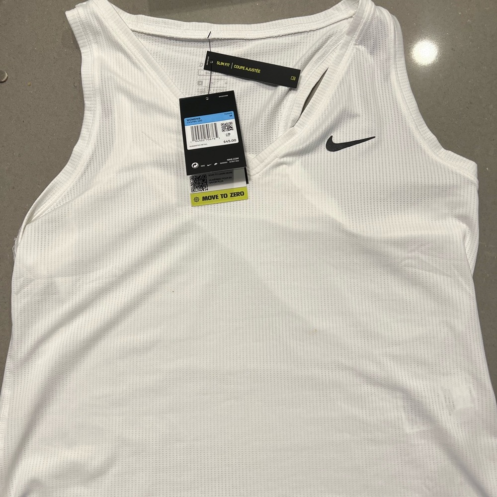 Nike Dri-Fit Women’s White Tennis Racerback Tank – Size M – NWT